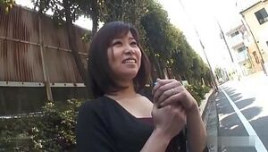 Chubby Japanese mature wife enjoys fucking by a stranger FULL VIDEO ONLINE https://ouo.io/blfyVFy