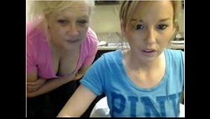 MOTHER AND DAUGHTER SHOW TITS ON CAM - instagramcamgirl.com